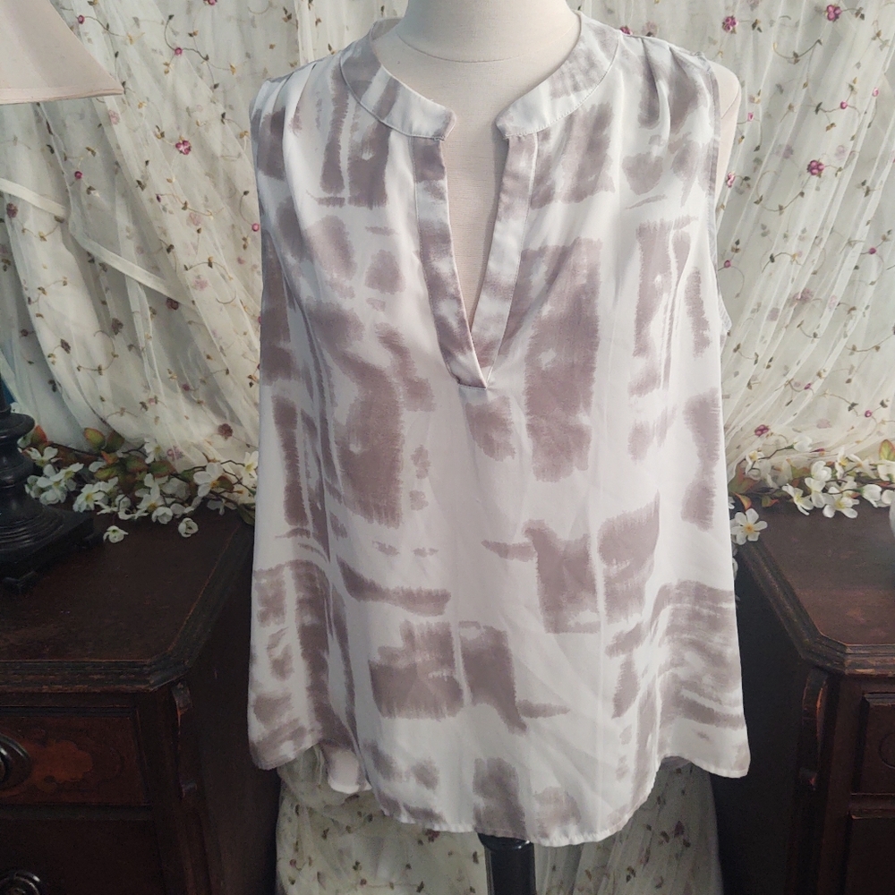 Sleeveless Blouse